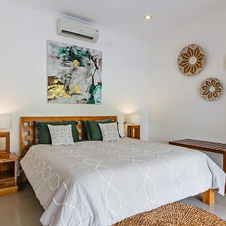 Adorable 1Br Villas In The Herat Of Seminyak Exteriör bild